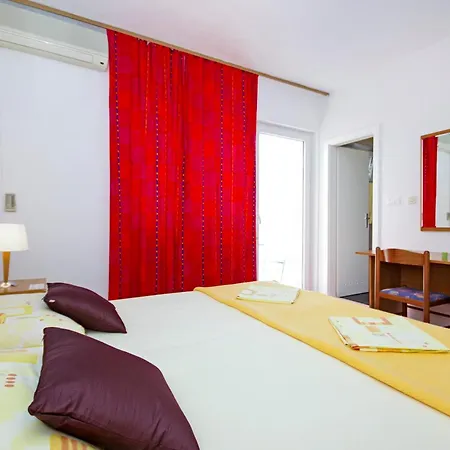 Gostinjska kuća Antonia 3*